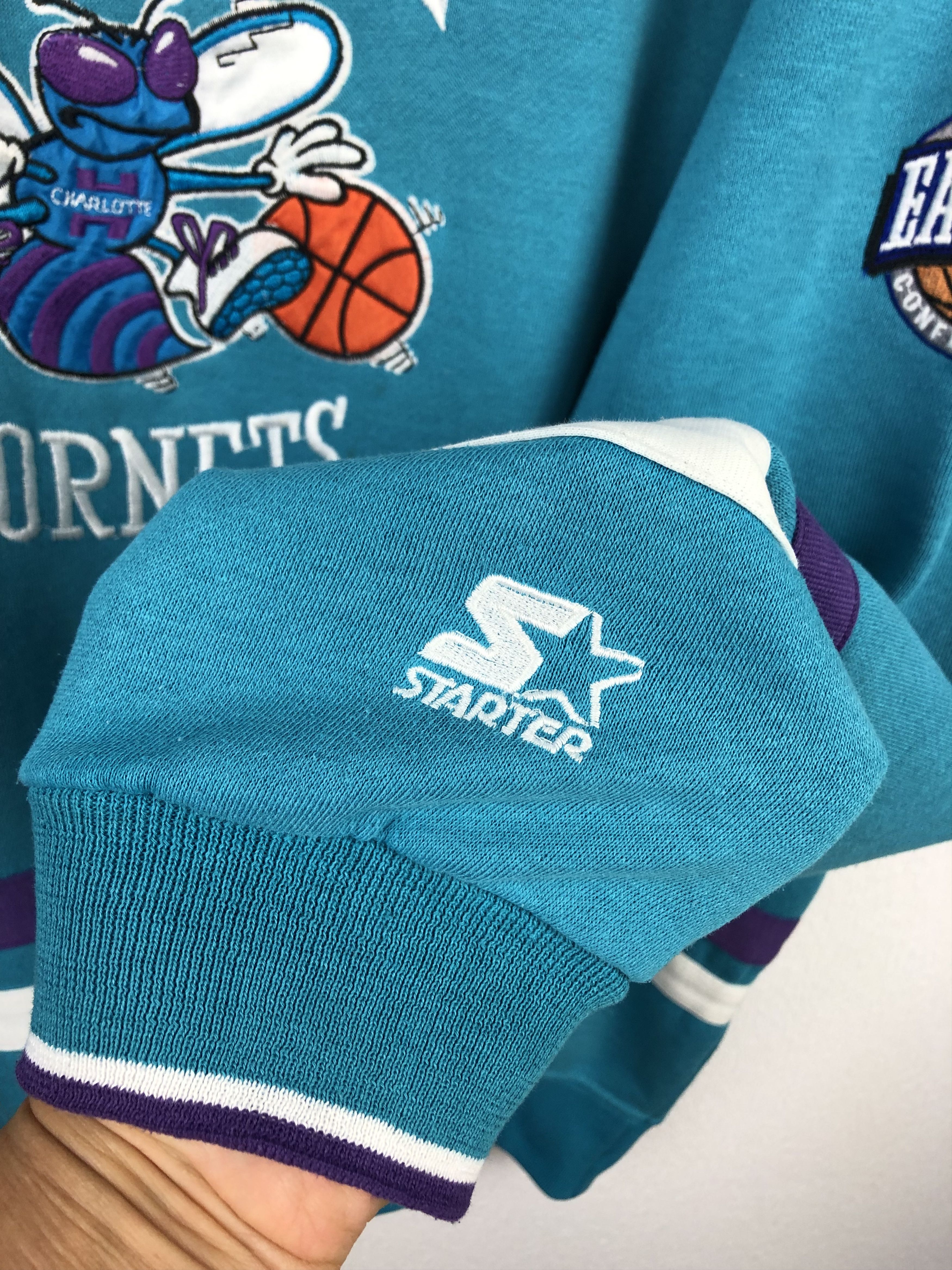 NBA Vintage Charlotte Hornets Crewneck Sweatshirt Johnson Size US L / EU 52-54 / 3 - 7 Thumbnail