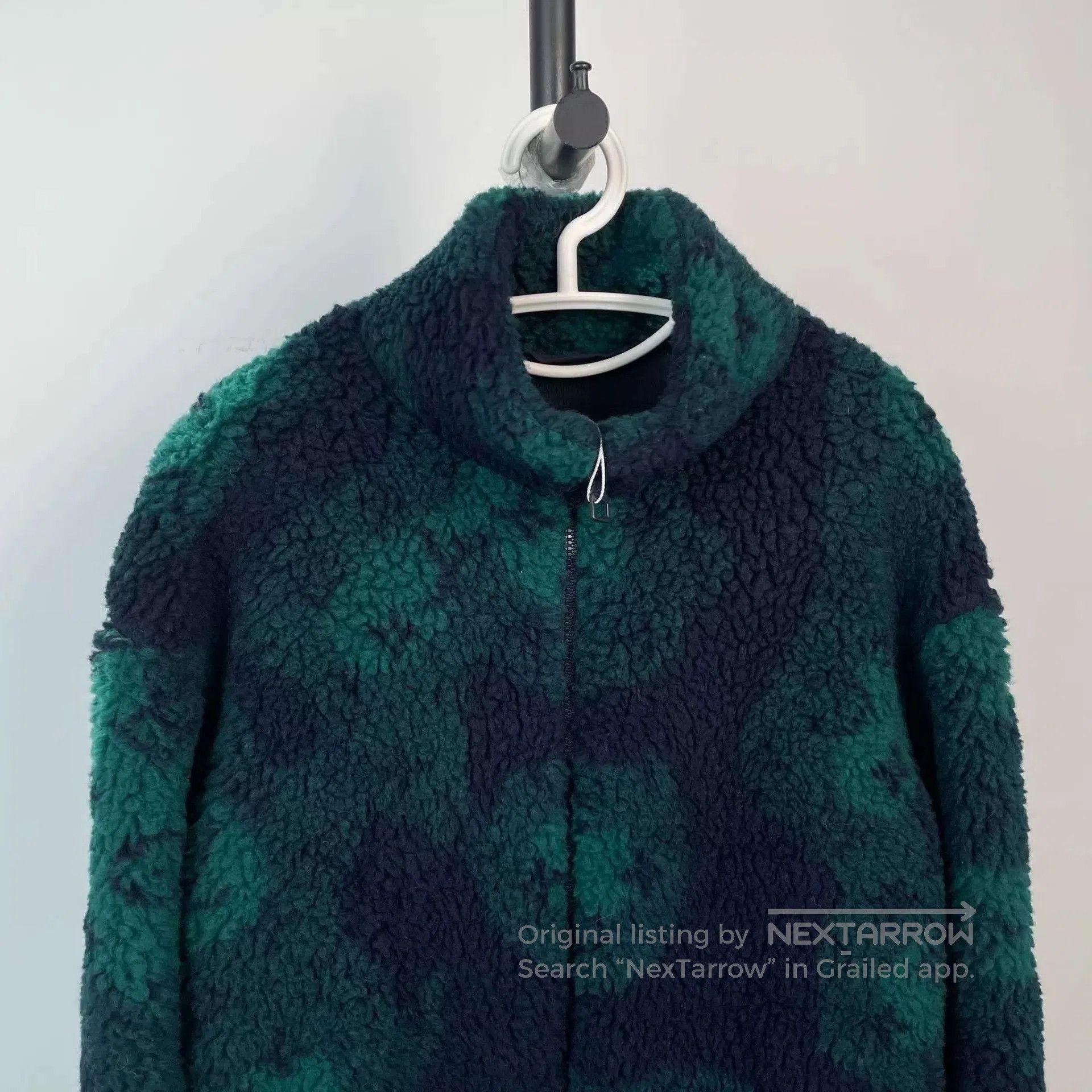 Louis Vuitton Blue Fuzzy Zip. Size US M / EU 48-50 / 2 - 1 Thumbnail