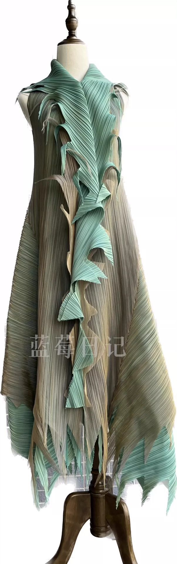 Issey Miyake Issey Miyake size:3 Light green luxury heavy industry dres Size XS / US 0-2 / IT 36-38 - 3 Thumbnail