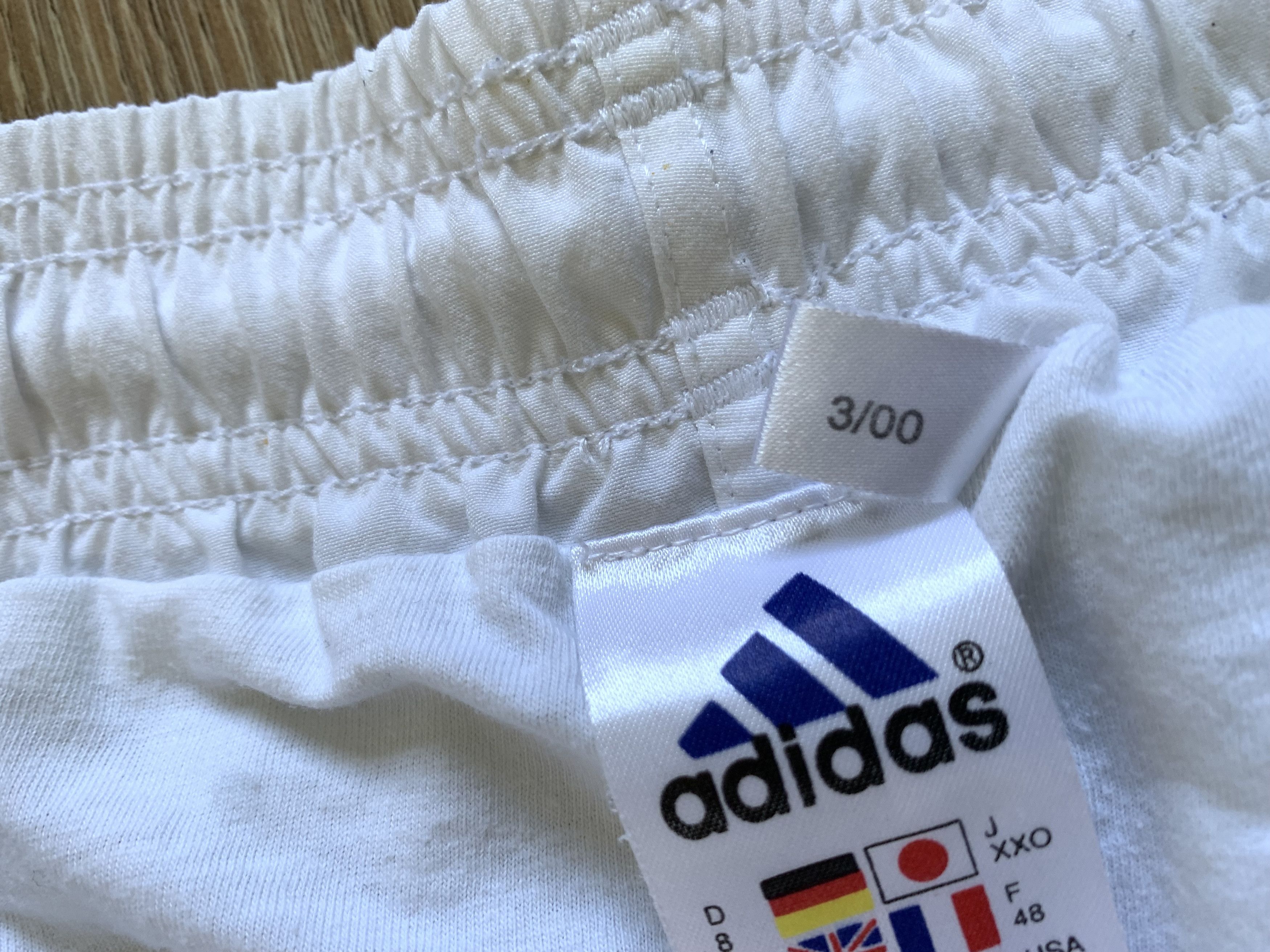 Adidas × Vintage Adidas Vintage White Sport Shorts 2000 Size US 34 / EU 50 - 7 Thumbnail