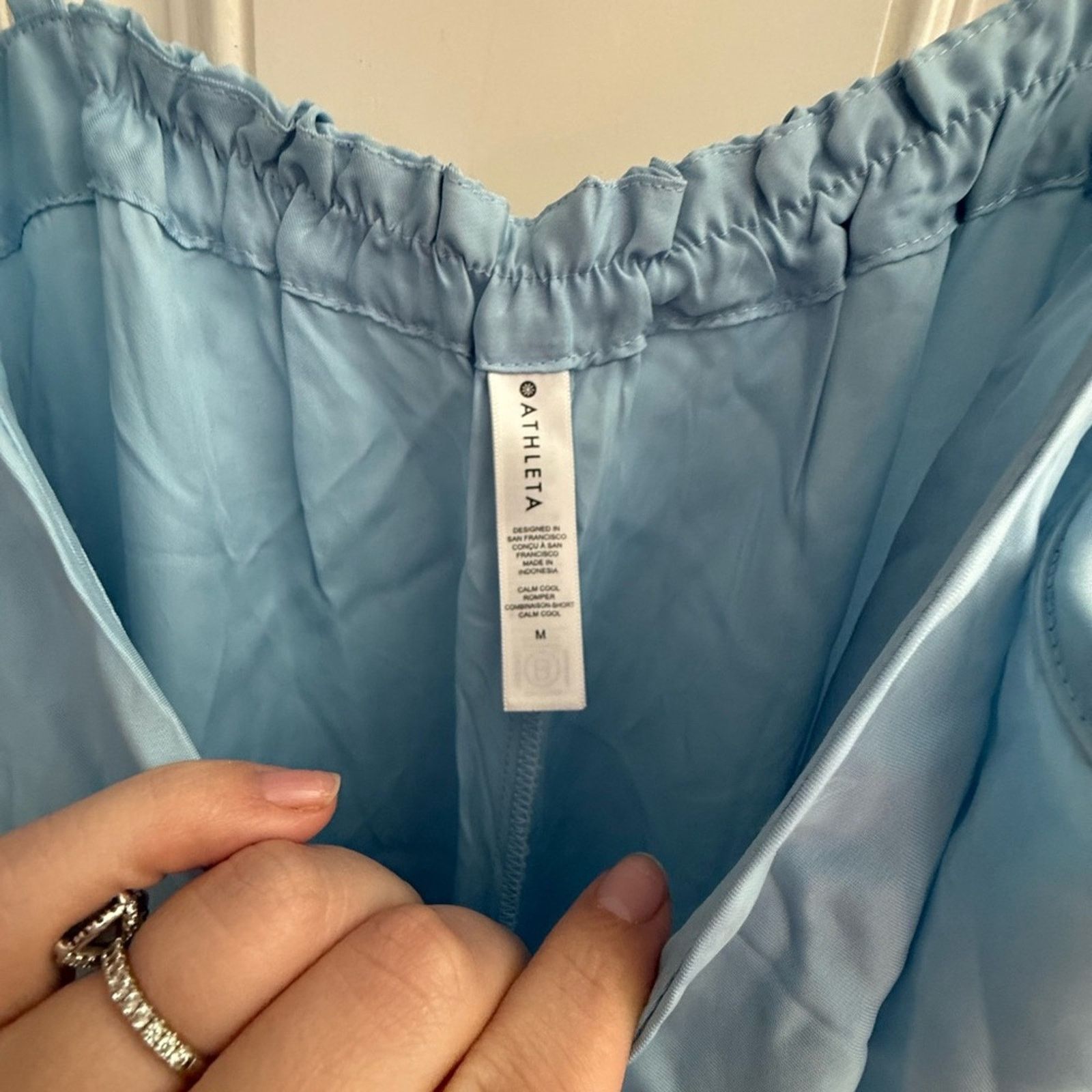 Athleta ATHLETA “Calm Cool Romper” Blue Wide Leg Jumpsuit Size M Size 28" / US 6 / IT 42 - 6 Thumbnail