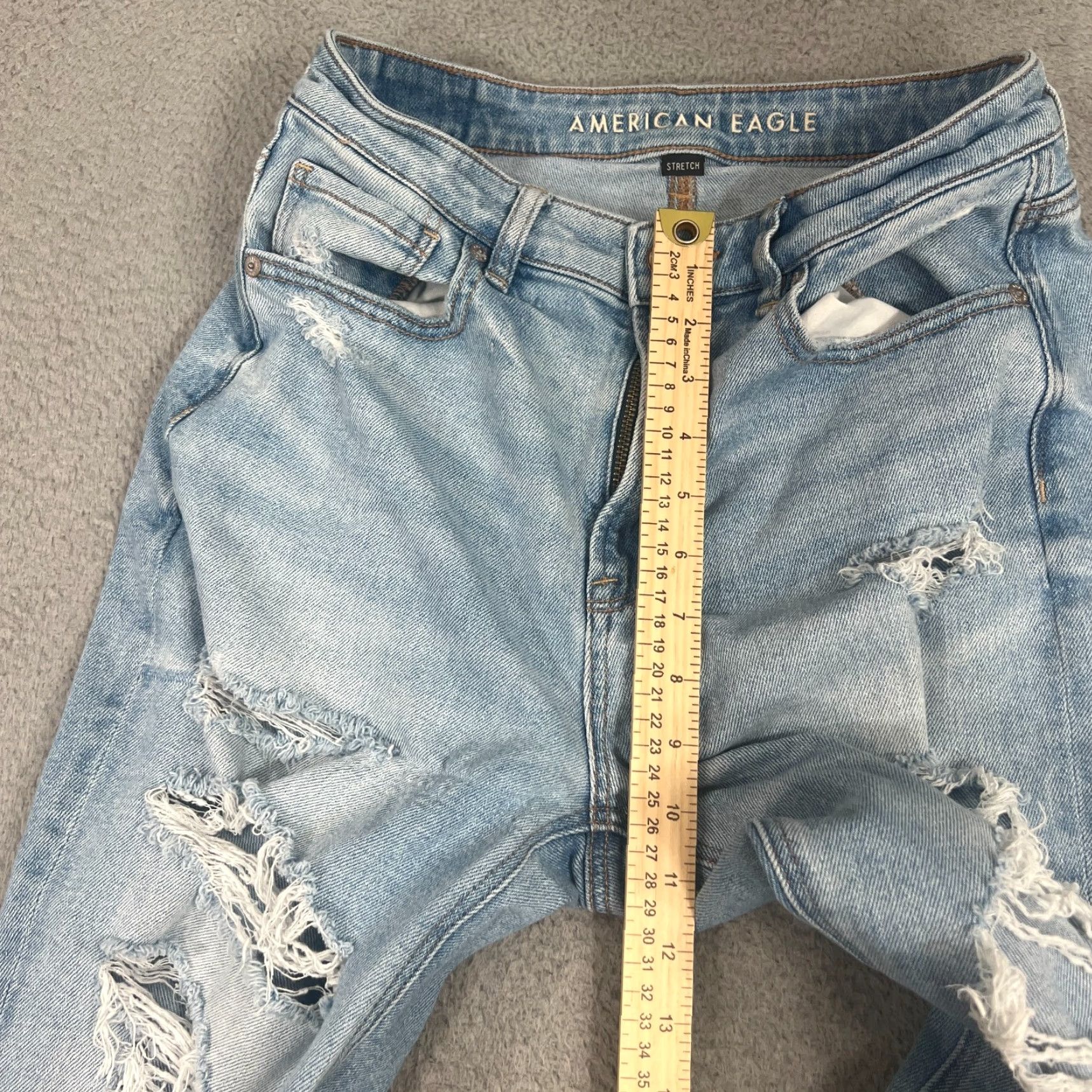 American Eagle Outfitters American Eagle Mom Jeans Womens Size 6 Blue Denim Preppy High Rise Regular Fit Size 28" / US 6 / IT 42 - 3 Thumbnail