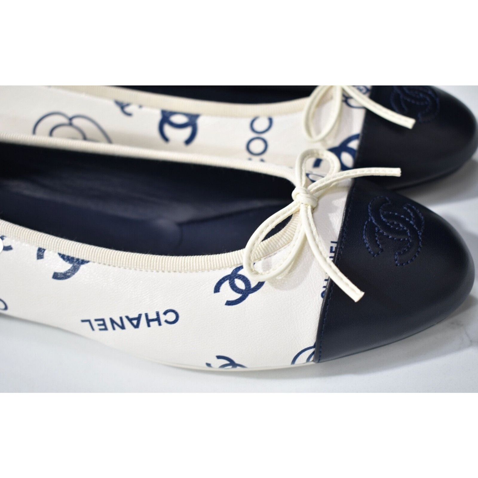 Chanel 23P CC Coco Logo Cap Toe Bow Tie Ballet Ballerina Flat 37 Size US 7.5 / IT 37.5 - 4 Thumbnail