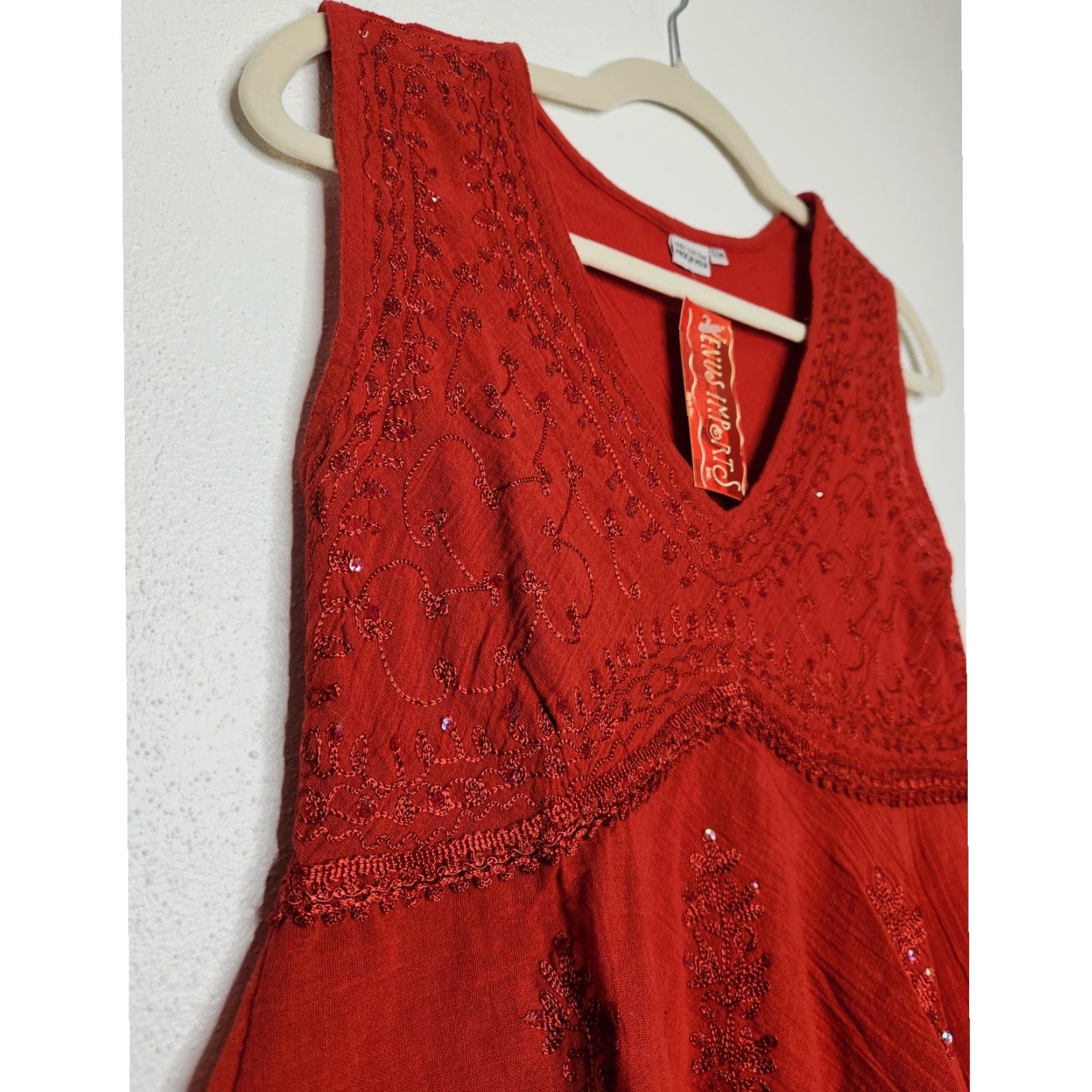 Venus VINTAGE Venus Imports S/M Red Tank Top Asymmetrical Hem Beaded Sequence NWT Womens Tank S/M Red Venus Imports 90s Y2K Modern Vintage Style Size S / US 4 / IT 40 - 3 Thumbnail