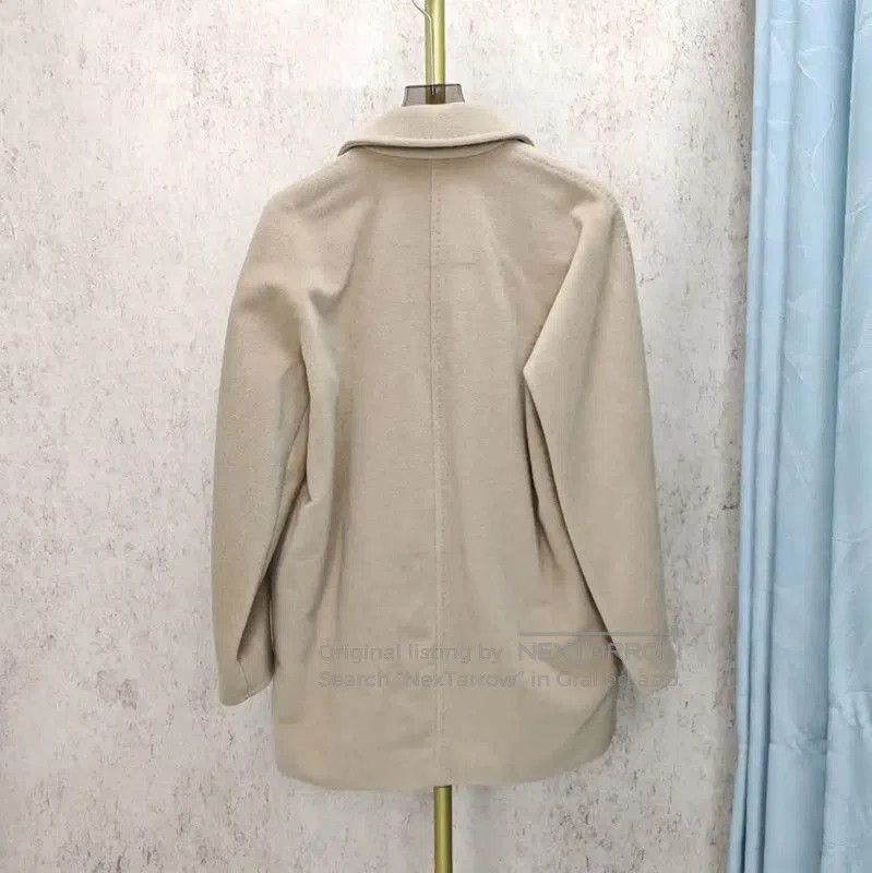 Max Mara MaxMara Beige Cashmere Women's Short Coat . Size L / US 10 / IT 46 - 2 Thumbnail