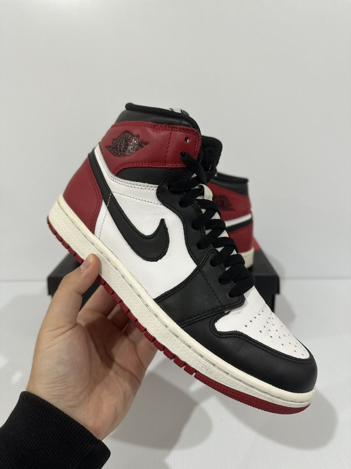 Nike Jordan 1 Retro Black Toe (2013) Size US 8 / EU 41 - 9 Thumbnail