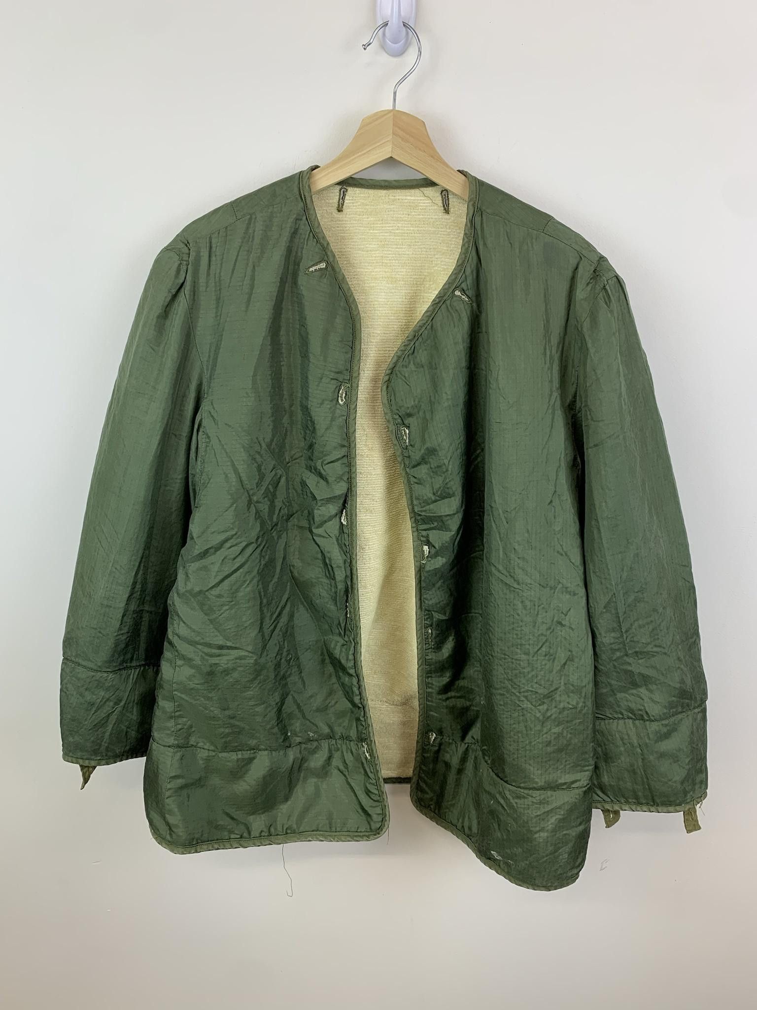 Canadian Military Short Jacket Liner / Used Excellent main image 0
