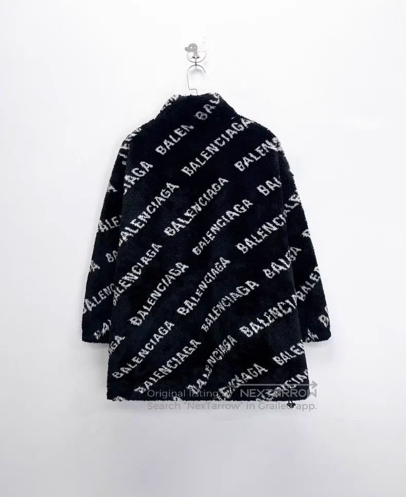 Balenciaga Balenciaga Black and white barrage all-over print teddy ja Size XXS / US 00 / IT 34 - 2 Thumbnail