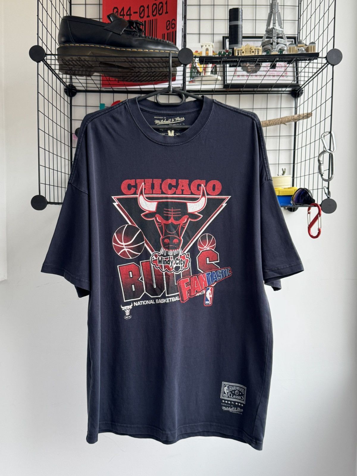 Mitchell & Ness VINTAGE CHICAGO BULLS MITCHELL & NESS NBA FANTASTIC TEE Size US XL / EU 56 / 4 - 1 Thumbnail