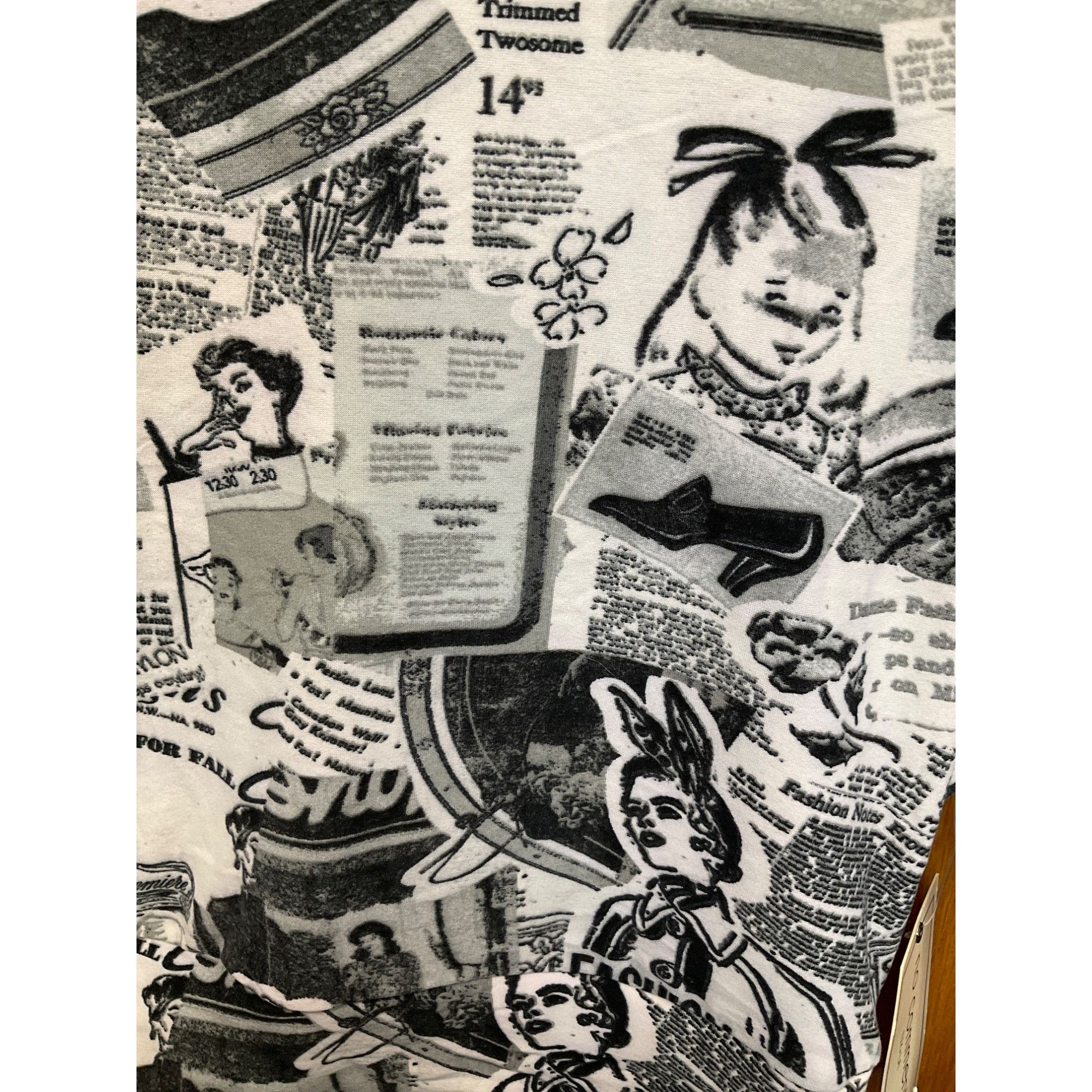 Other No Comment NY.LA Medium Womens Long Sleeve Newspaper Print C Size M / US 6-8 / IT 42-44 - 4 Thumbnail