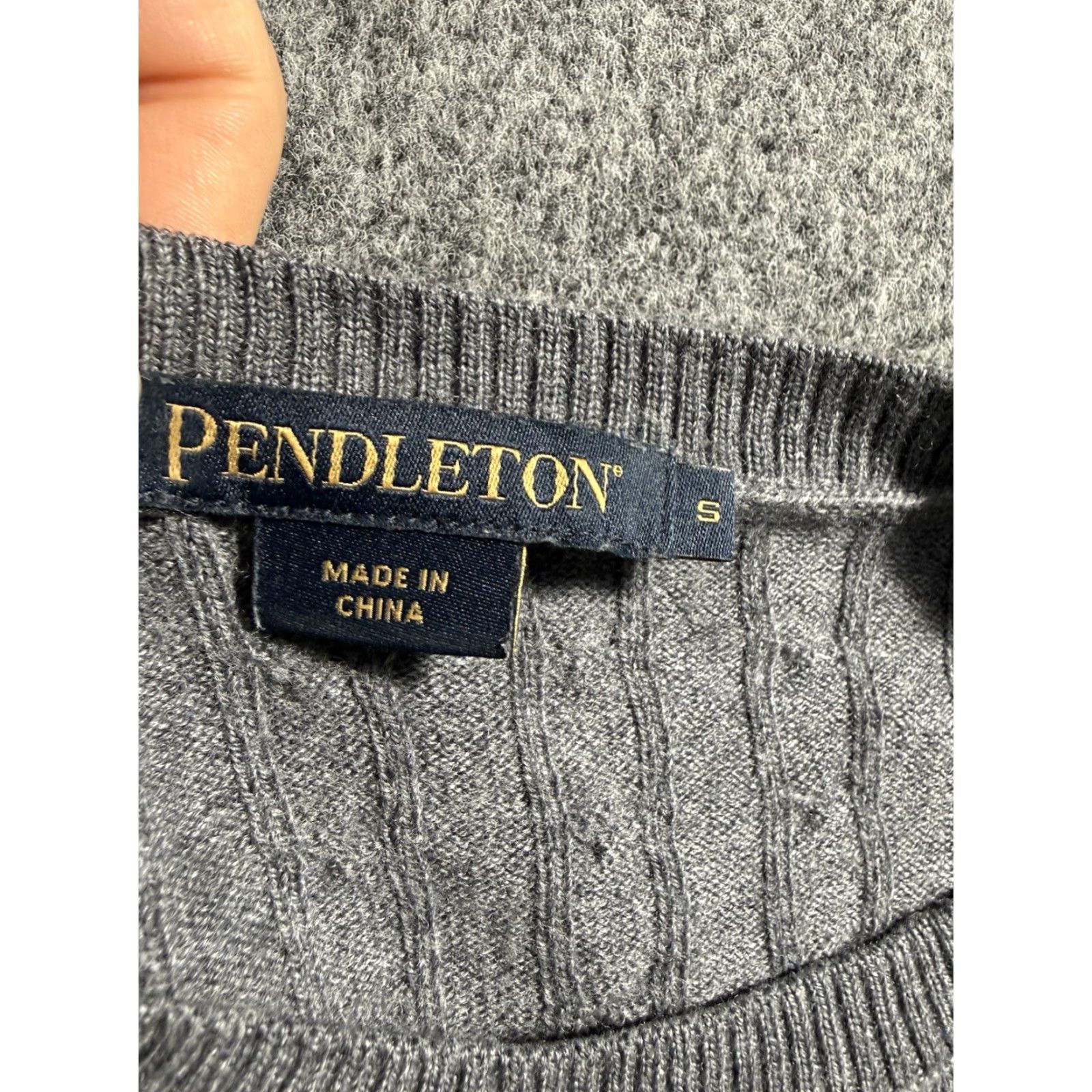 Pendleton Pendleton Women’s Sweater Cable-Knit Merino Wool Long Sleeve S Gray Pullover Women’s Small Size S Size S / US 4 / IT 40 - 3 Thumbnail