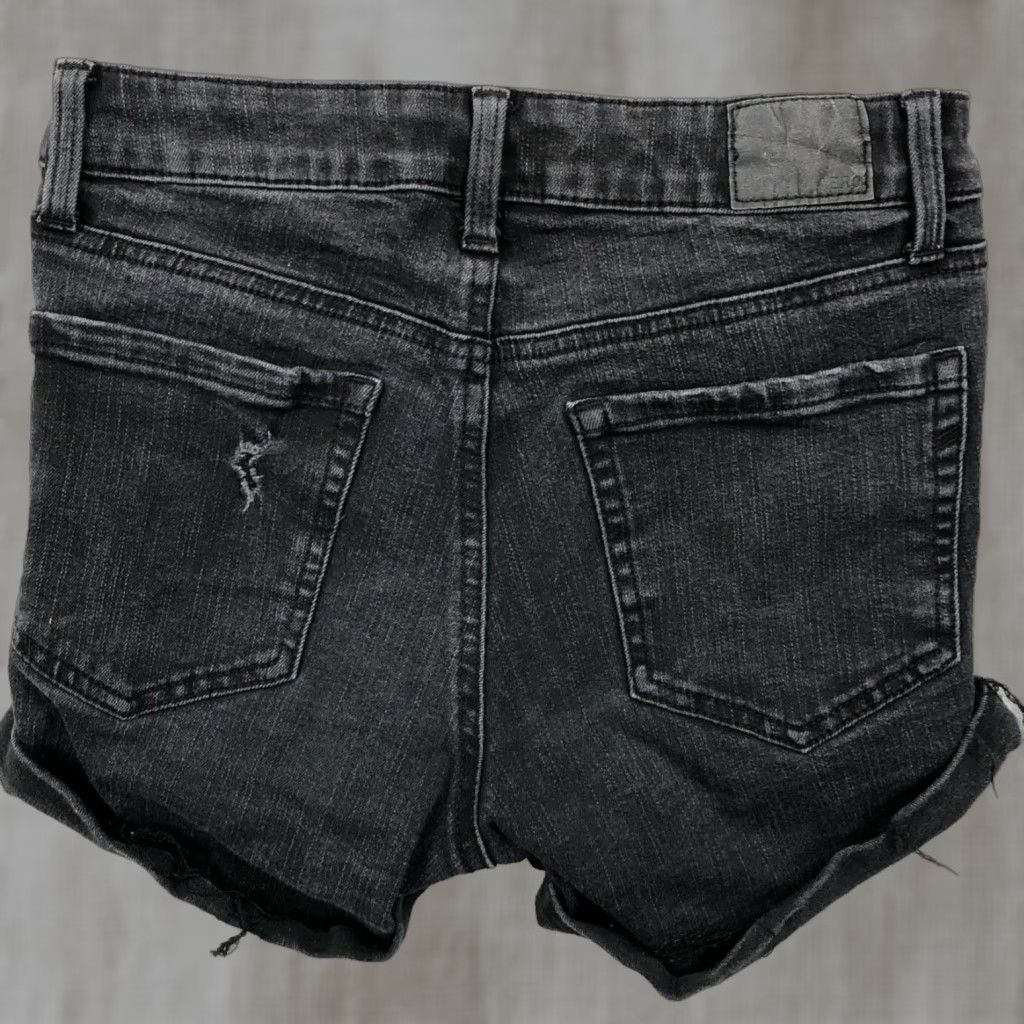 Vintage Aero Shorts Women 6 Black Cut Off High Rise Midi Rolled Cuff Distressed Jorts Size 28" / US 6 / IT 42 - 1 Thumbnail