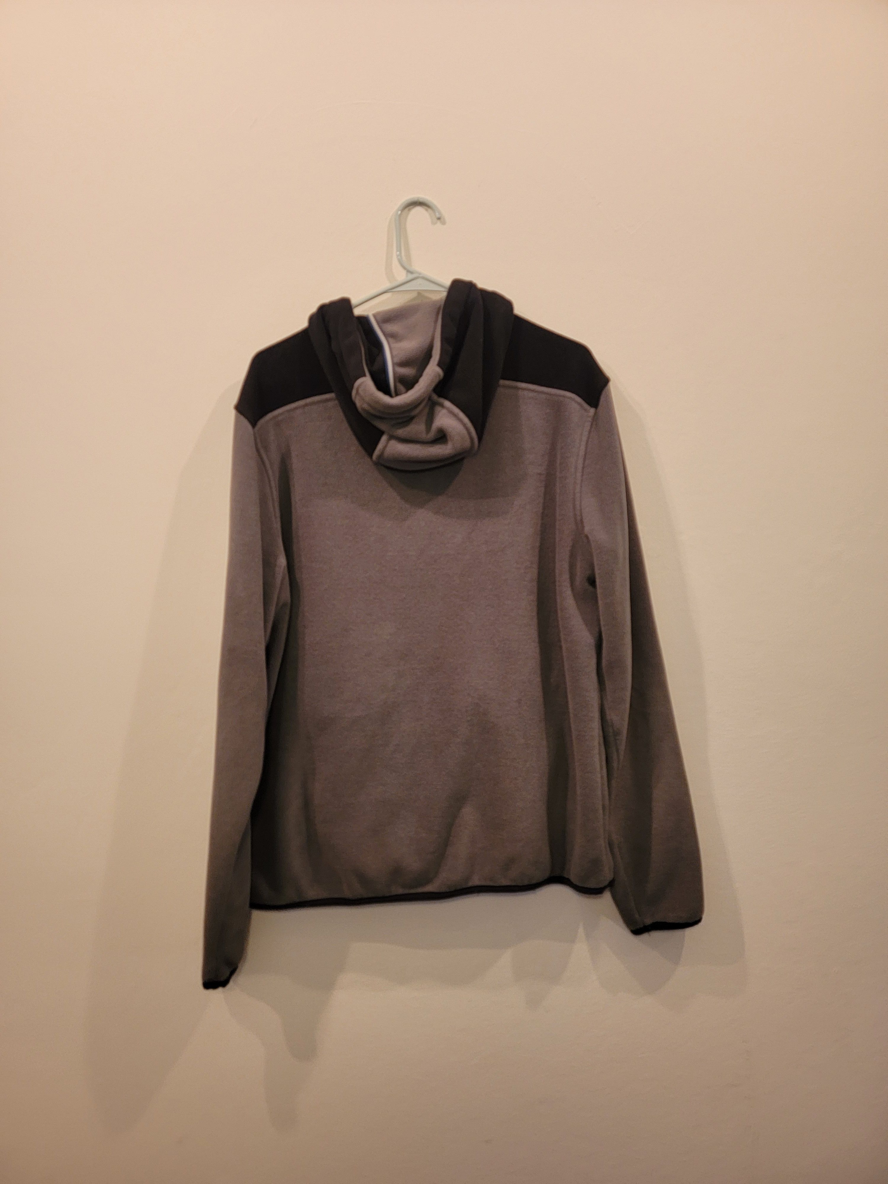Saks Fifth Avenue Saks Fifth Avenue Gray/Black Polyester Hoodie Size US L / EU 52-54 / 3 - 2 Thumbnail