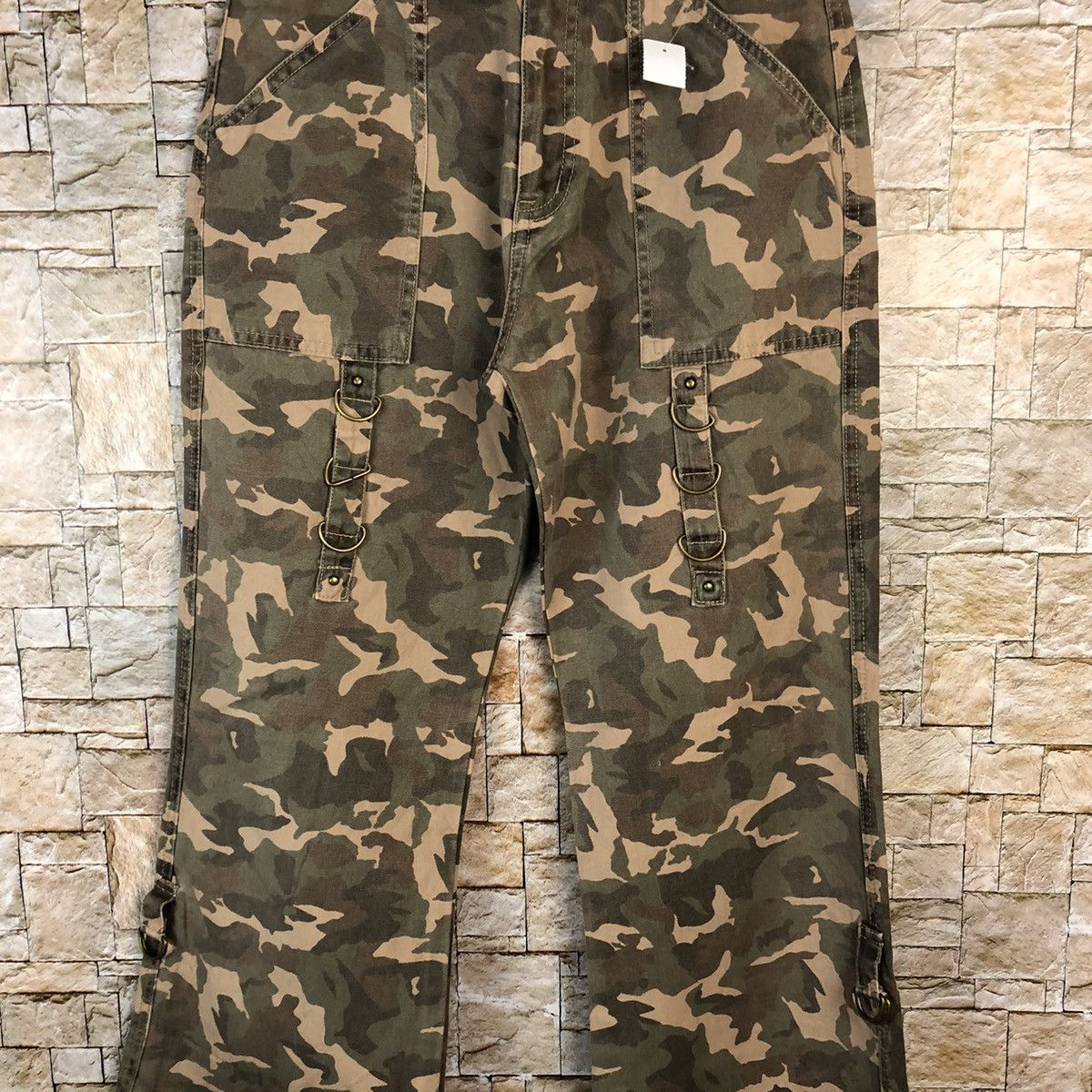 Japanese Brand Petit Berry Camo Cargo Multipocket Pants #A1157 Size 26" / US 2 / IT 38 - 5 Thumbnail