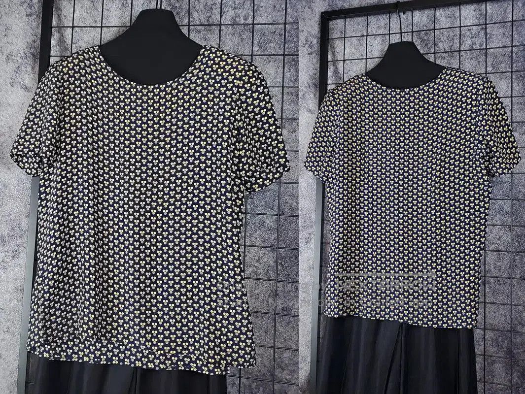 Dior Dior Navy Silk Print Short Sleeve Top . Size M / US 6-8 / IT 42-44 - 2 Thumbnail