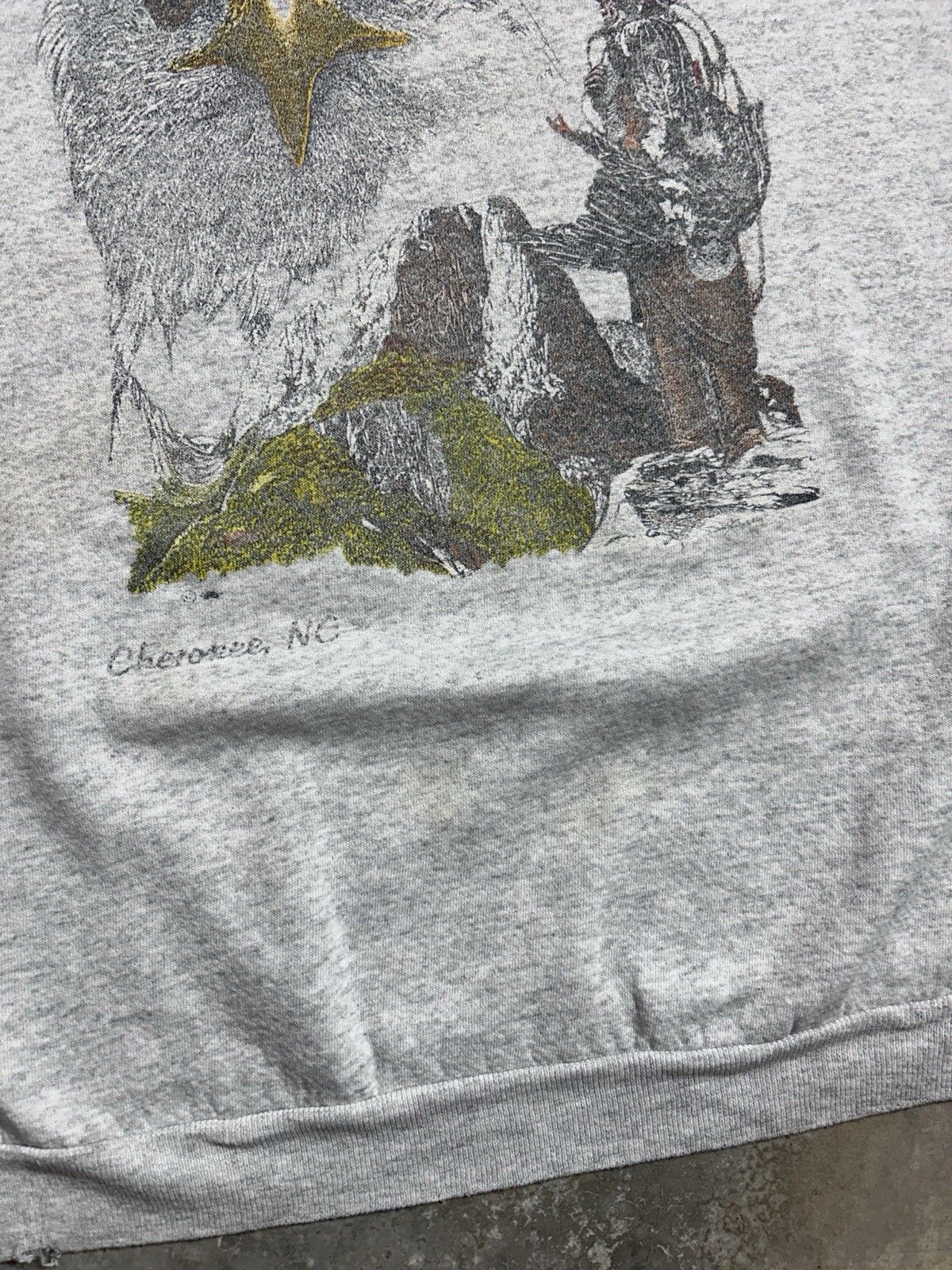 Vintage Vintage 90’s Native Cherokee NC Animal Nature Sweatshirt Size US L / EU 52-54 / 3 - 2 Thumbnail