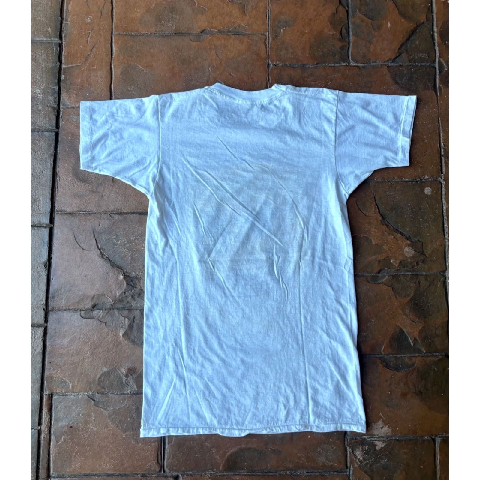 Vintage VINTAGE NY Metropolitan Saving Bank T-Shirt L White 50/50 Crew Neck Short Sleeve Men 70s 80s Logo Graphic Print Size US L / EU 52-54 / 3 - 3 Thumbnail