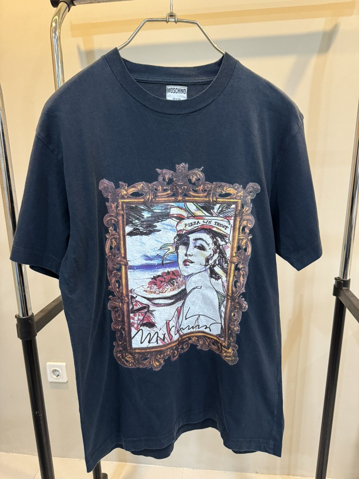 Moschino Vintage Moschino “ In Pizza We Trust “ Tee Size US S / EU 44-46 / 1 - 3 Thumbnail