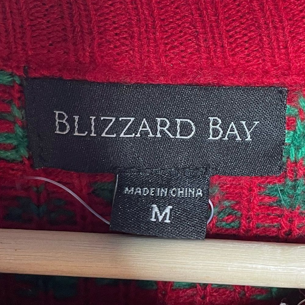 Other Blizzard Bay Buff Santa Christmas Sweater Medium Size US M / EU 48-50 / 2 - 4 Thumbnail
