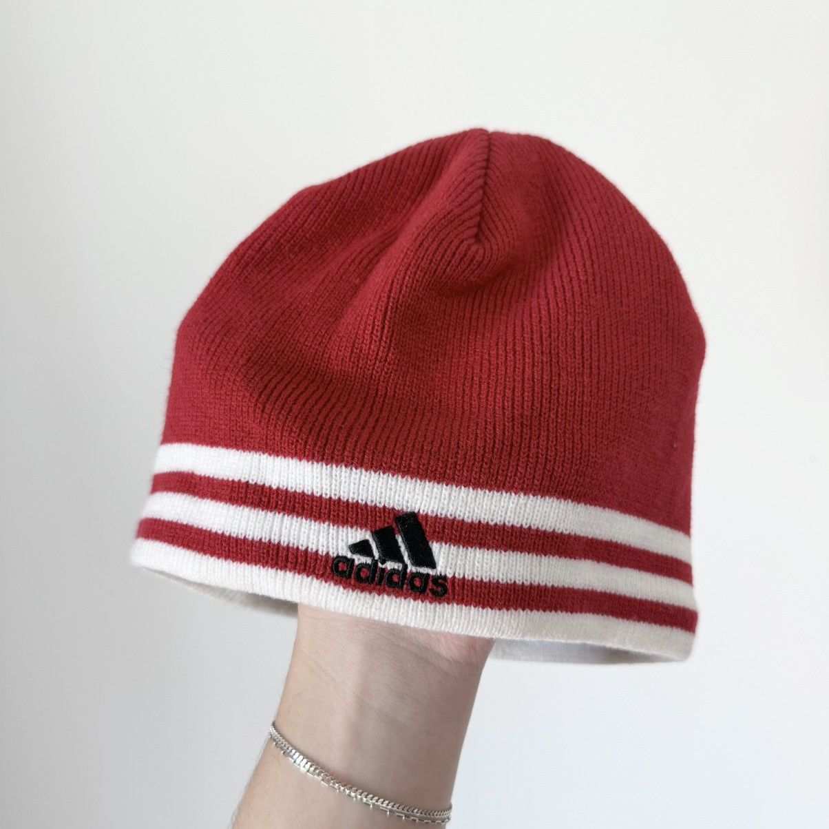 Adidas Vtg 2000s Adidas Striped Knit Skully Beanie Red White Y2K Size ONE SIZE - 2 Thumbnail