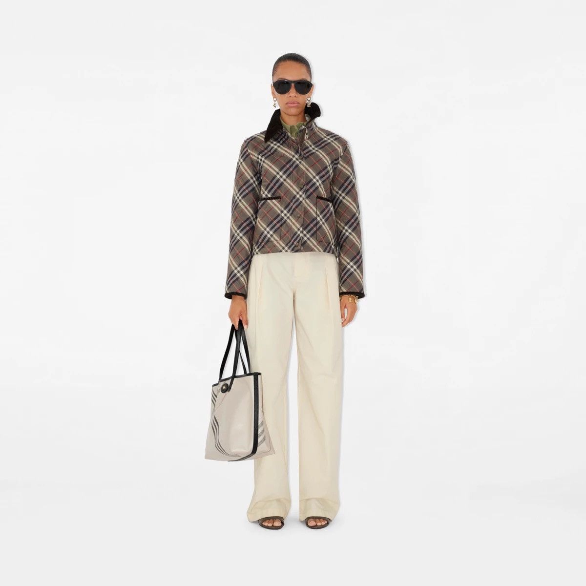 Burberry Burberry Cropped Check Quilted Cotton Jacket Size S / US 4 / IT 40 - 2 Thumbnail