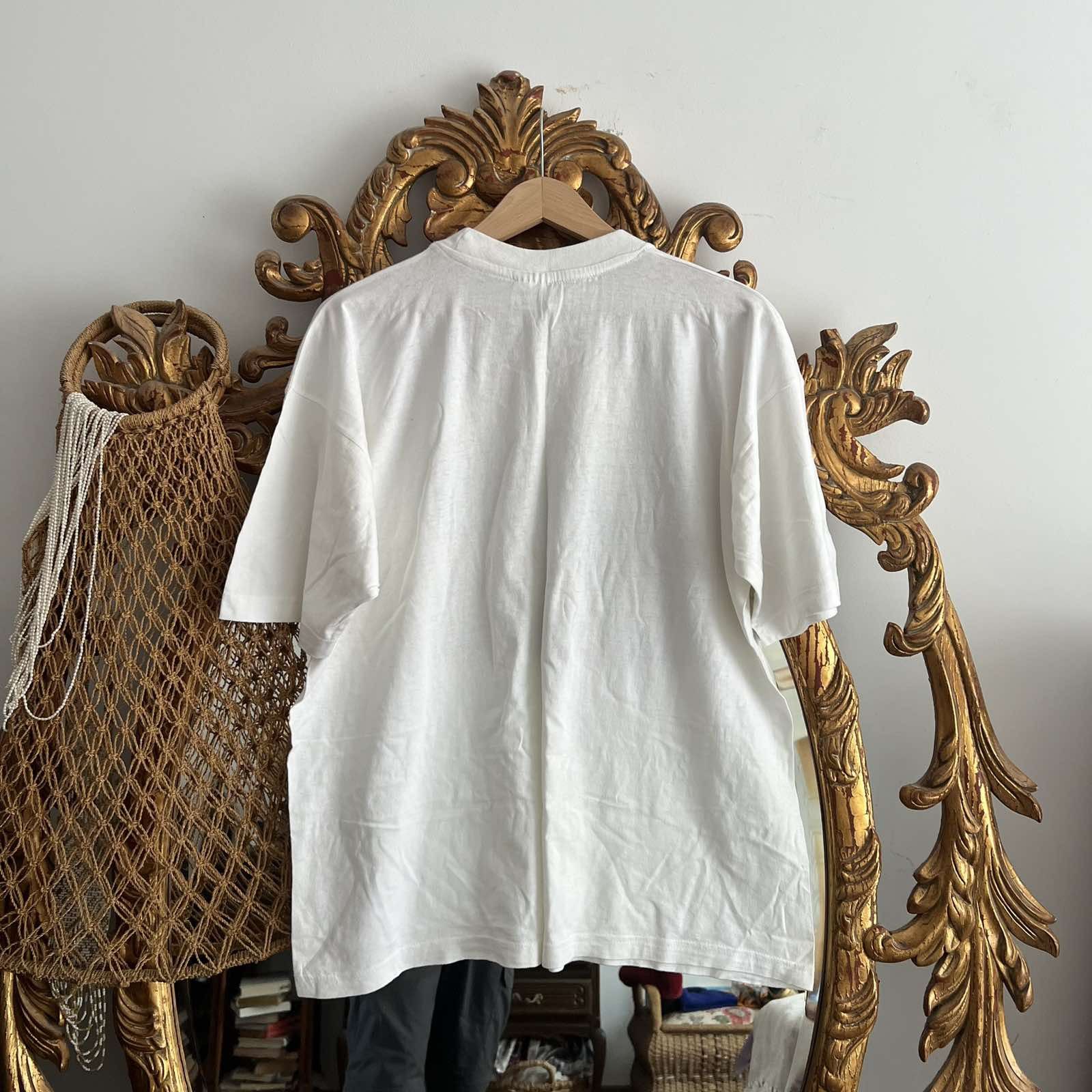 Vintage Vintage 90s james band tees brit pop Sz L Size US L / EU 52-54 / 3 - 2 Thumbnail