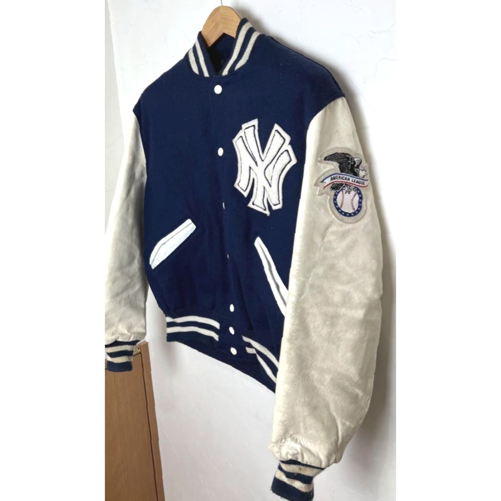 Vintage DeLONG Yankees Varsity Jacket Navy/White Wool/Leather Size 42 Size US XS / EU 42 / 0 - 2 Thumbnail