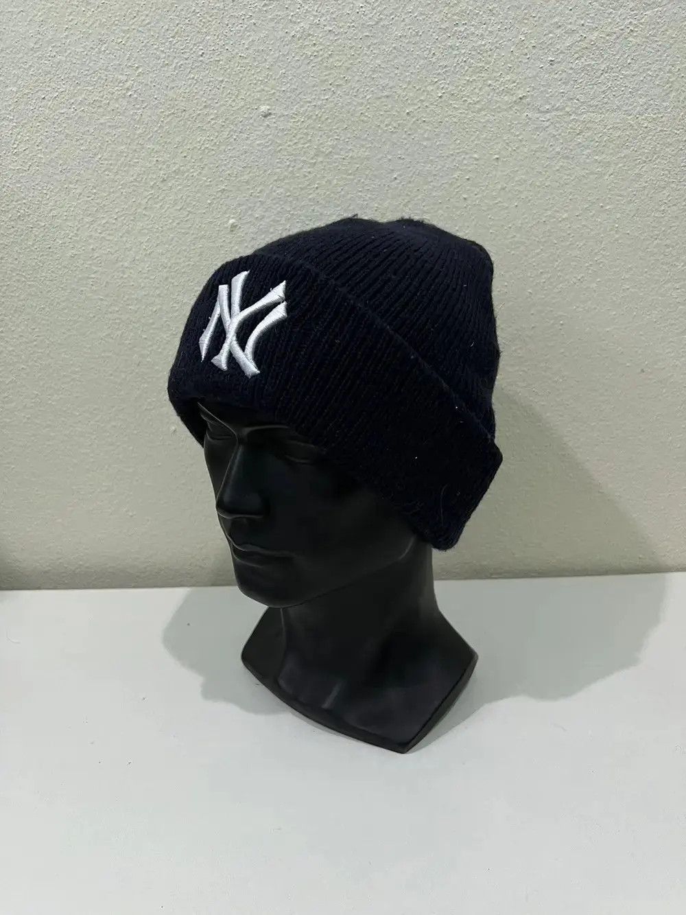 New York Yankees New York Yankees Big Logo Beanie Hats Size ONE SIZE - 4 Thumbnail