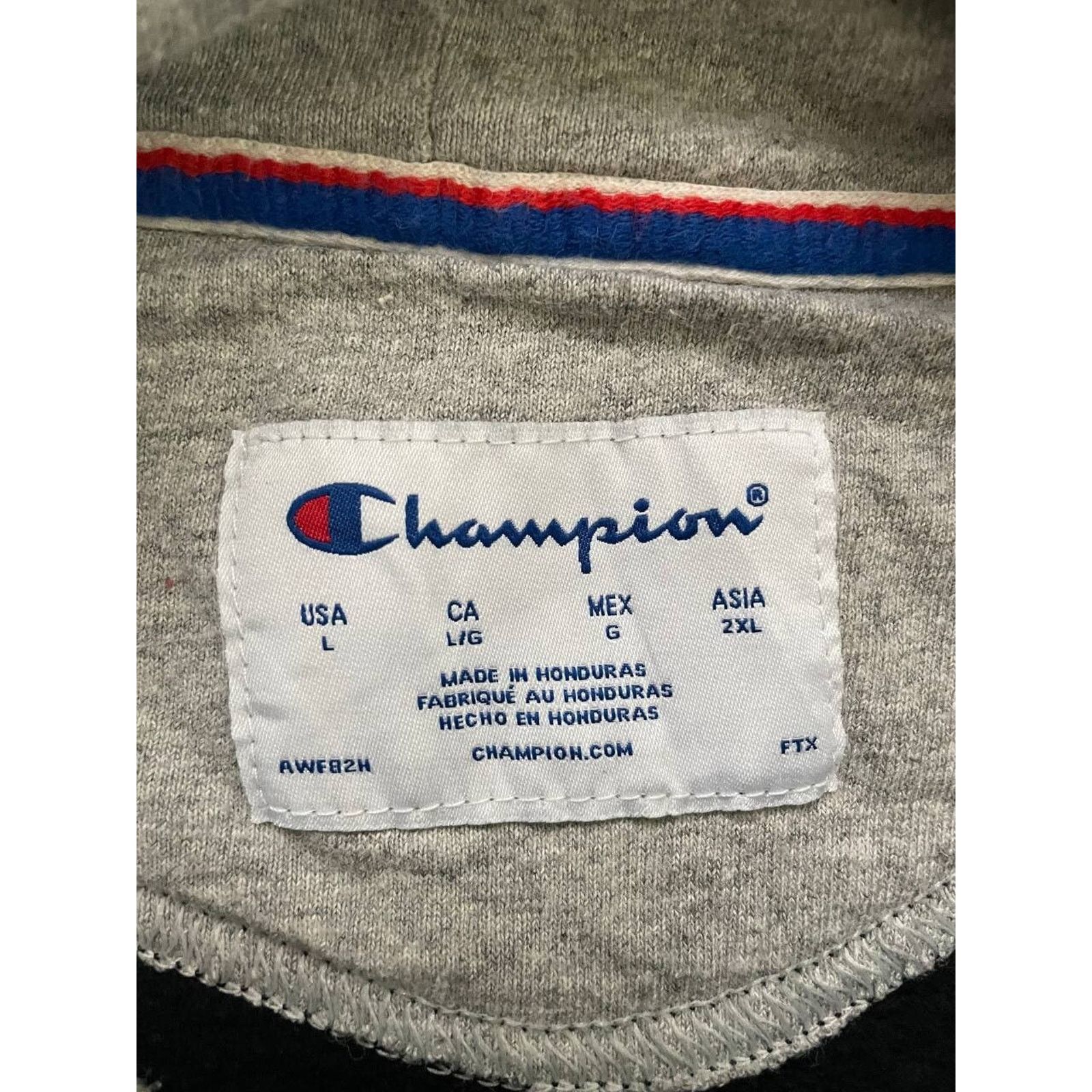 Champion × Vintage Vintage Champion Hoodie Minimal Logo Pullover Sweatshirt L Size US L / EU 52-54 / 3 - 7 Thumbnail