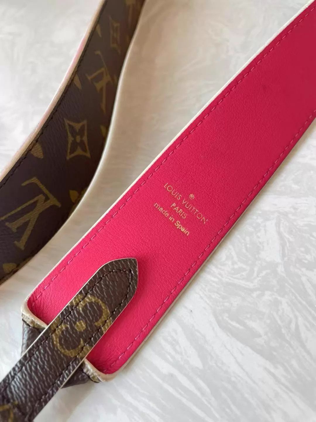 Louis Vuitton LV Wide Shoulder Strap Like New 97x4cm T723 Size ONE SIZE - 4 Thumbnail