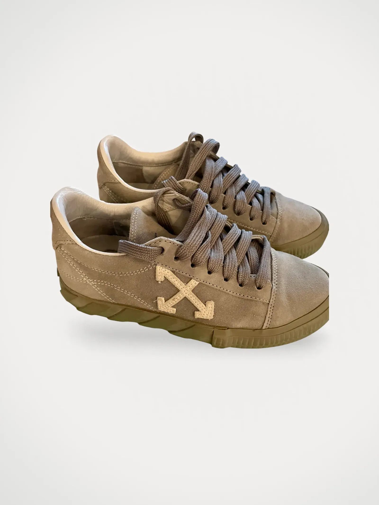 Off-White Off-White Sneakers Size US 6 / IT 36 - 1 Thumbnail
