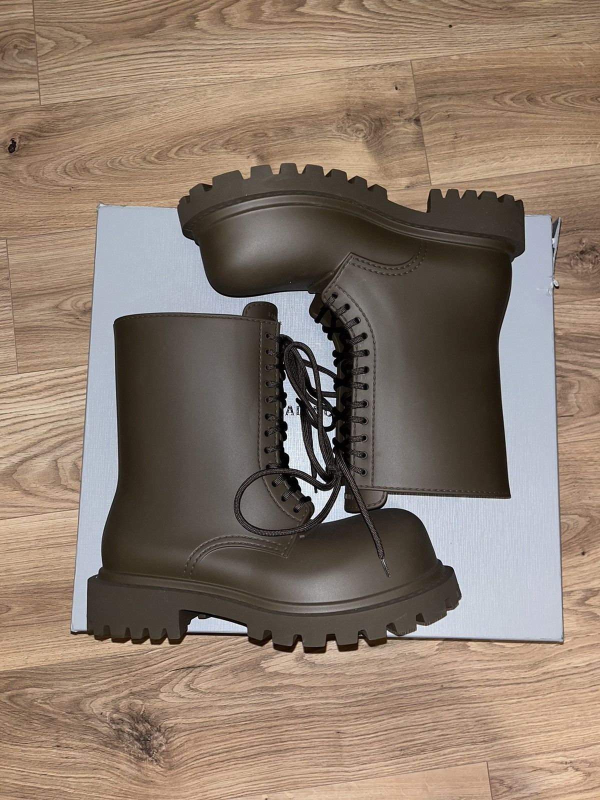 Balenciaga SOLD‼️BRAND NEW Balenciaga Steroid Boots‼️ Size US 8.5 / EU 41-42 - 2 Thumbnail