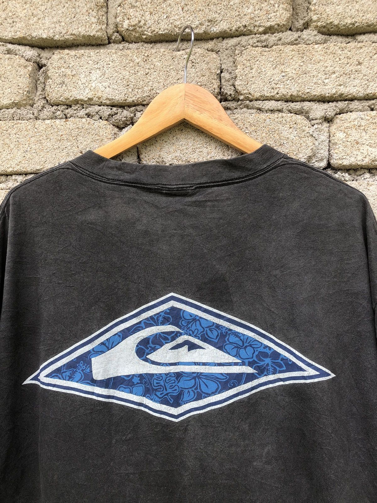 Quiksilver × Vintage Vintage 90s Faded Quiksilver Big Logo Backhit Tshirt Size US XL / EU 56 / 4 - 2 Thumbnail