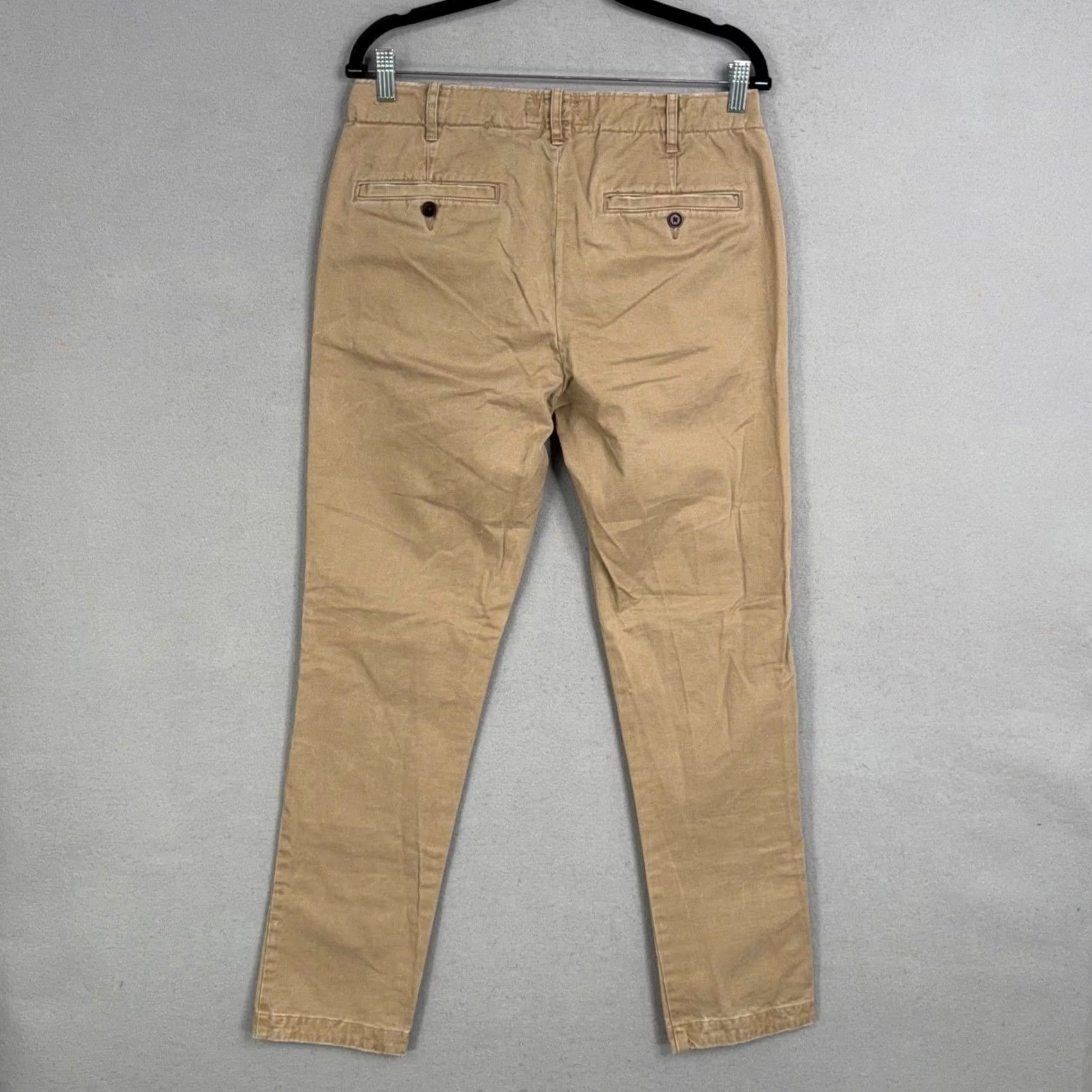 Abercrombie & Fitch Abercrombie & Fitch Chino Pants Men 30x32 Khaki Solid Distressed Athletic Slim Size US 30 / EU 46 - 6 Thumbnail