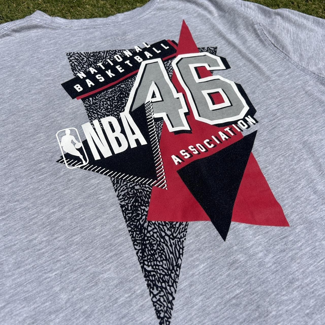 NBA XL NBA 46 Basketball association Gray graphic t-shirt Size US XL / EU 56 / 4 - 3 Thumbnail