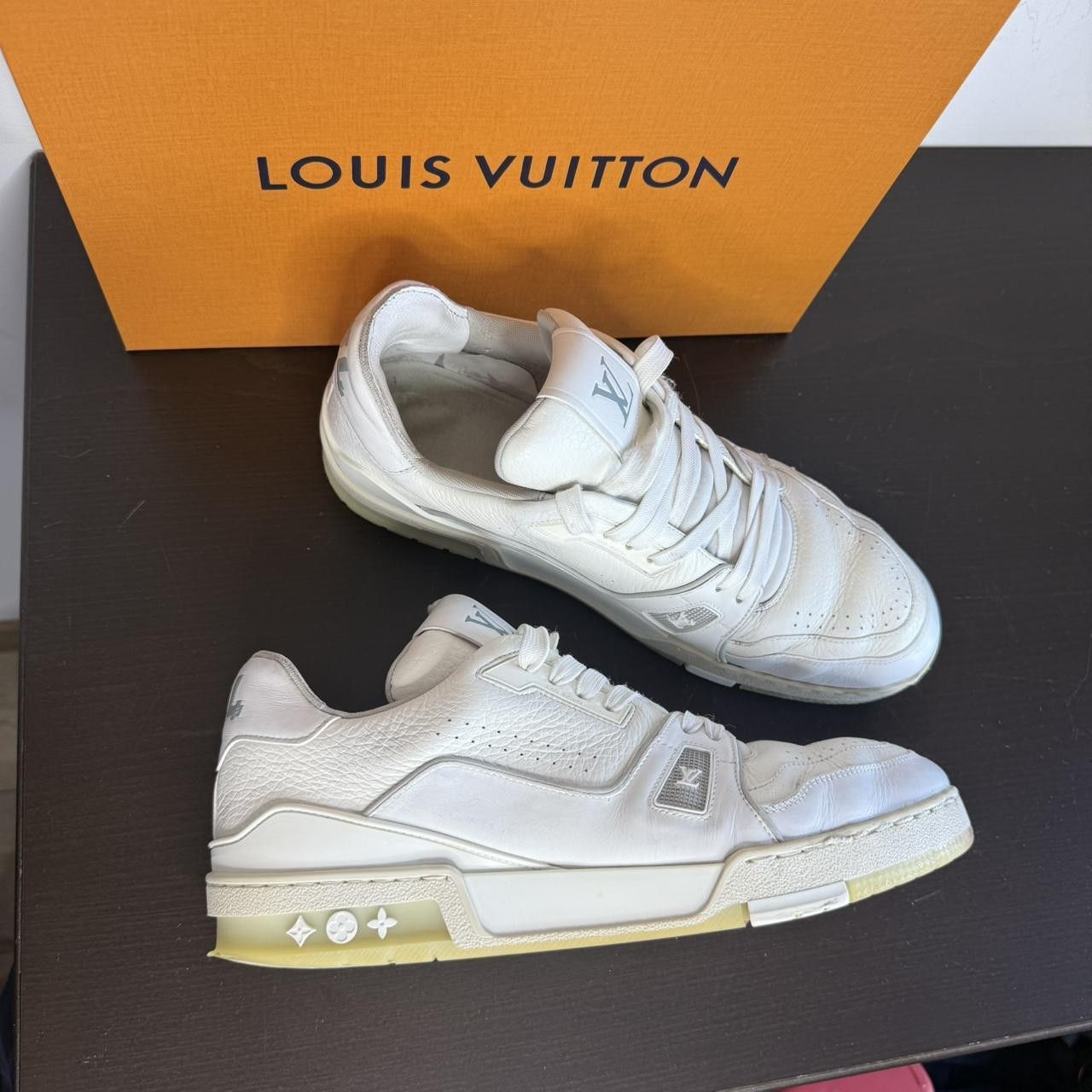 Louis Vuitton Louis Vuitton Oversize Sneakers Trainers All White Size US 11.5 / EU 44-45 - 4 Thumbnail