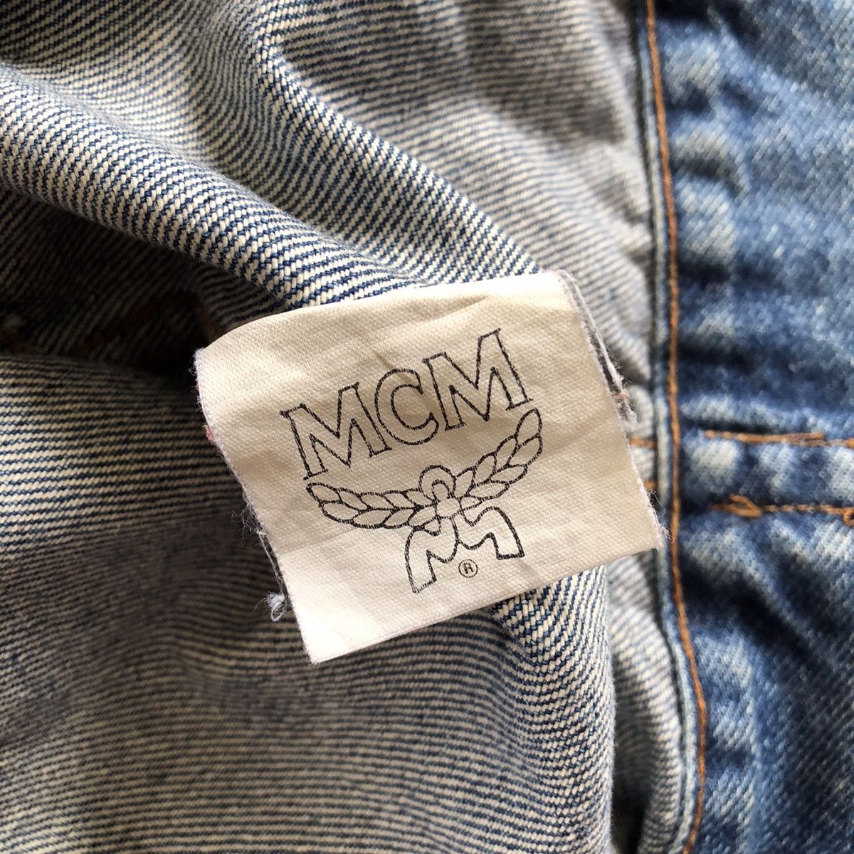 MCM MCM Legere Rare Big Embroidery Logo Trucker Denim Jacket Size US M / EU 48-50 / 2 - 11 Thumbnail