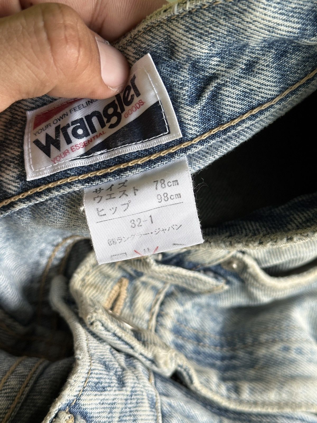 Vintage VINTAGE WRANGLER 💥 Patchwork Distress Denim 💥 Size US 30 / EU 46 - 8 Thumbnail