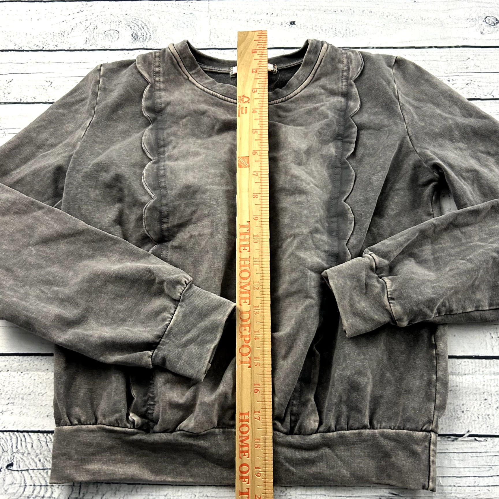 Anthropologie NEW Eri + Ali Anthropologie Pullover Ruffle Sweatshirt Women's XS Gray - Nike style? Size XS / US 0-2 / IT 36-38 - 4 Thumbnail