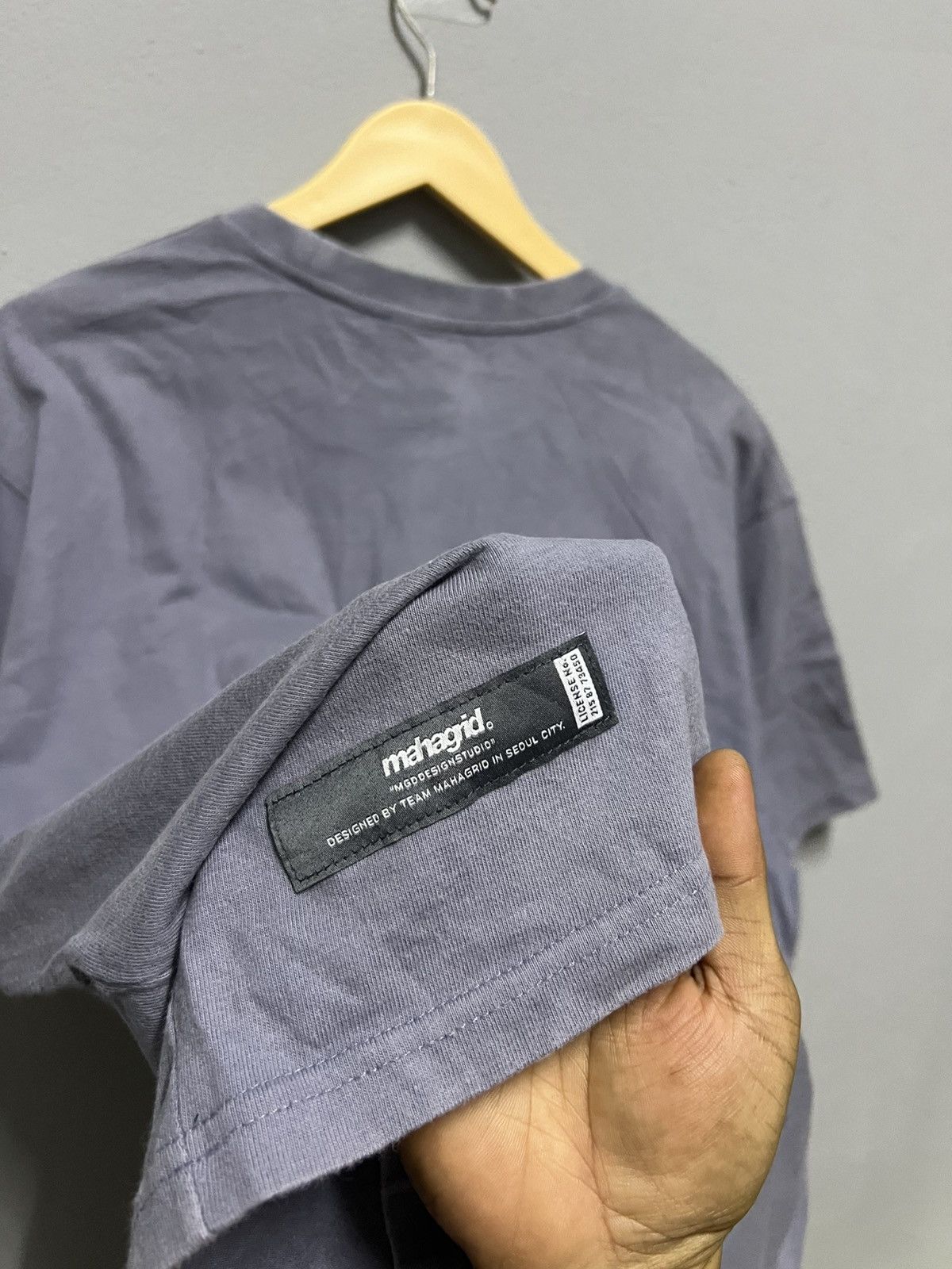 Designer × Other MAHAGRID SPELL OUT DESIGNER SHIRT Size US L / EU 52-54 / 3 - 10 Thumbnail