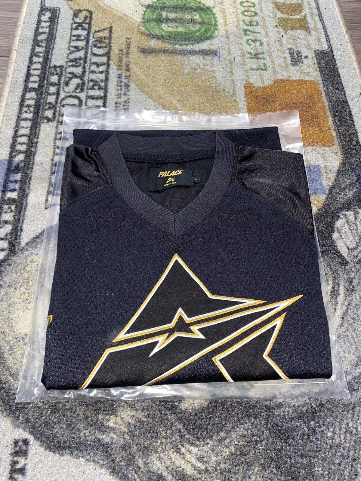 Avirex × Palace Palace x Avirex Mesh Jersey Size US XL / EU 56 / 4 - 1 Thumbnail