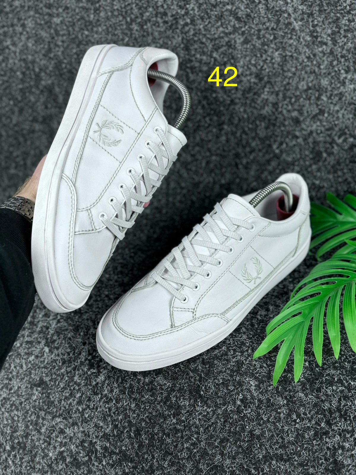 Fred Perry × Leather × Vintage Fred Perry sneakers size 42 Size US 8 / EU 41 - 1 Thumbnail