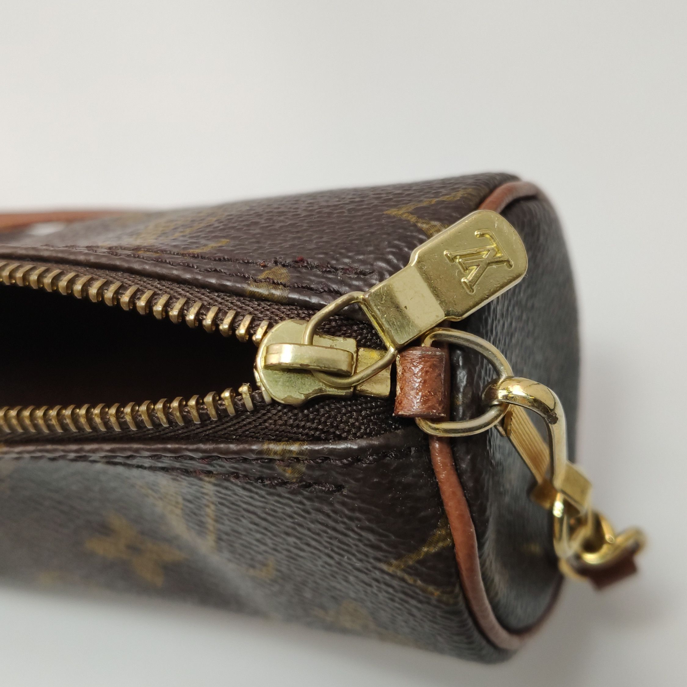Louis Vuitton Louis Vuitton (LV) Papillon Mini Cowhide Monogram Printed D Size ONE SIZE - 3 Thumbnail