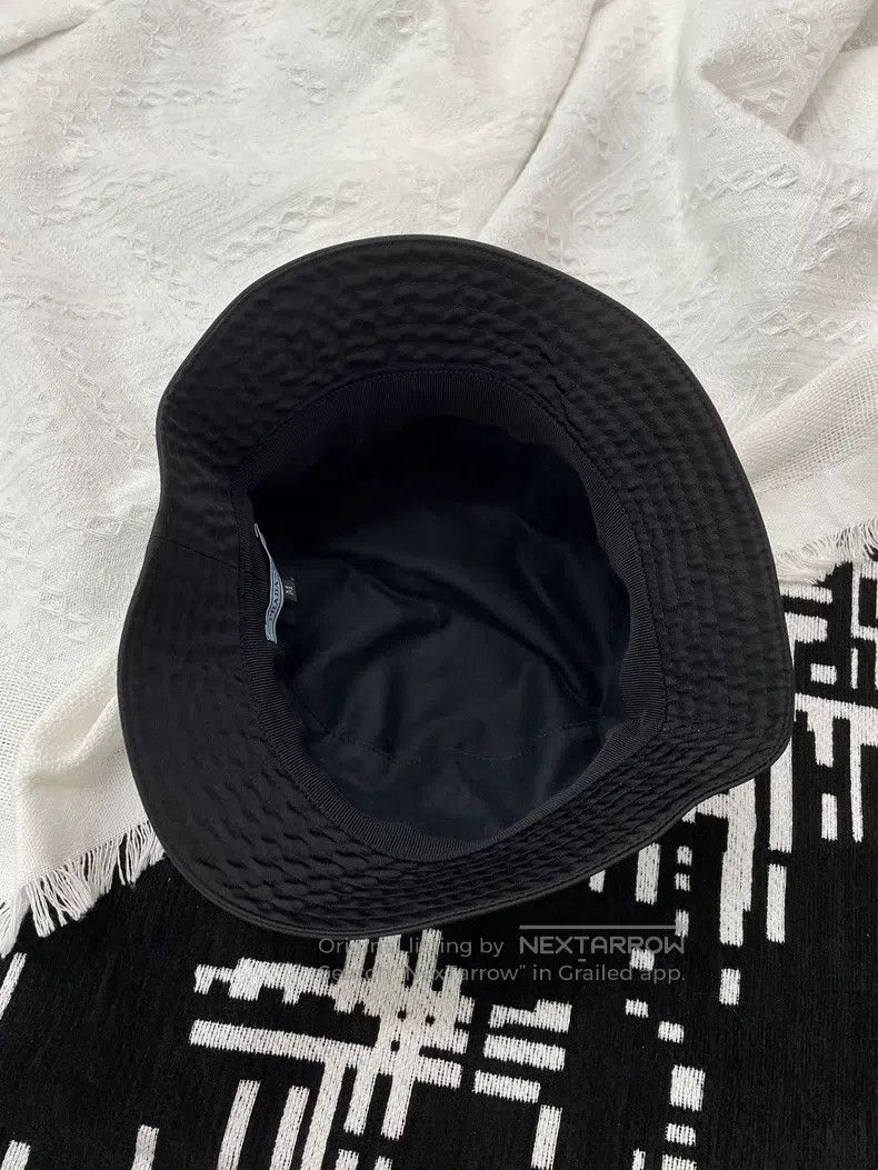 Prada Prada SizeM Black nylon triangle mark fisherman's hat Size ONE SIZE - 5 Thumbnail