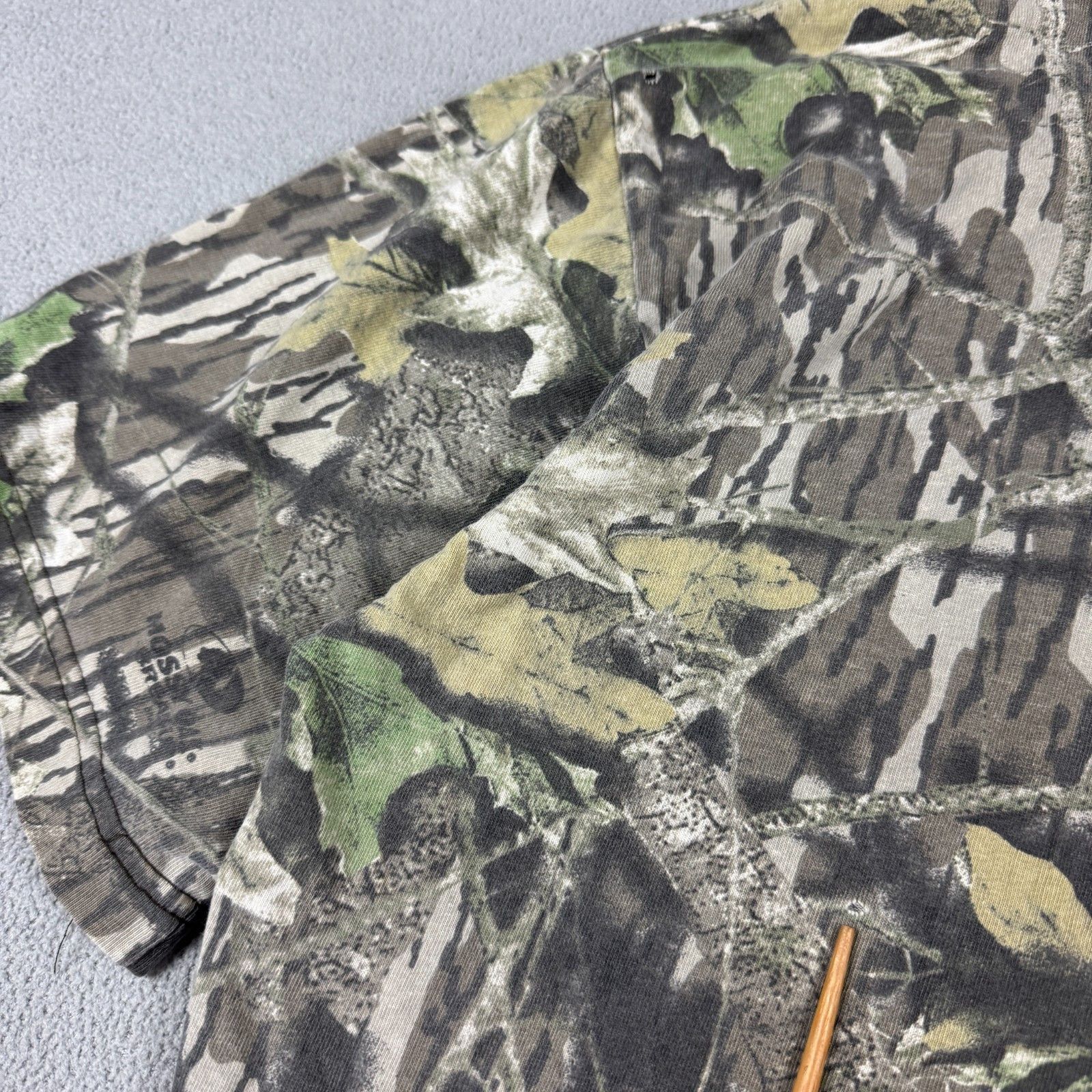 Realtree VTG Camo Pocket T-Shirt Distressed Boxy Realtree Mossy Oak Size US XL / EU 56 / 4 - 4 Thumbnail