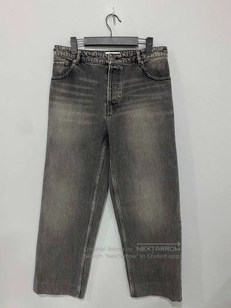 Balenciaga Balenciaga Grey Distressed Logo Jeans Size US 27 - 1 Thumbnail