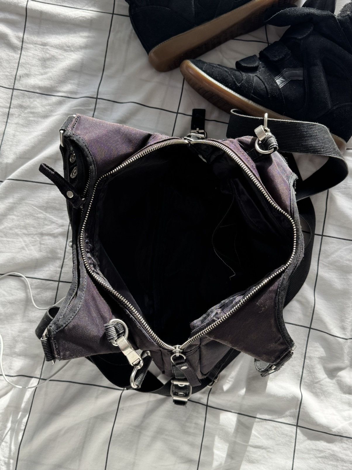 George Gina & Lucy Very Rare George Gina & lucy Y2k Alyx Bag Crossbody Handbag Size ONE SIZE - 15 Thumbnail