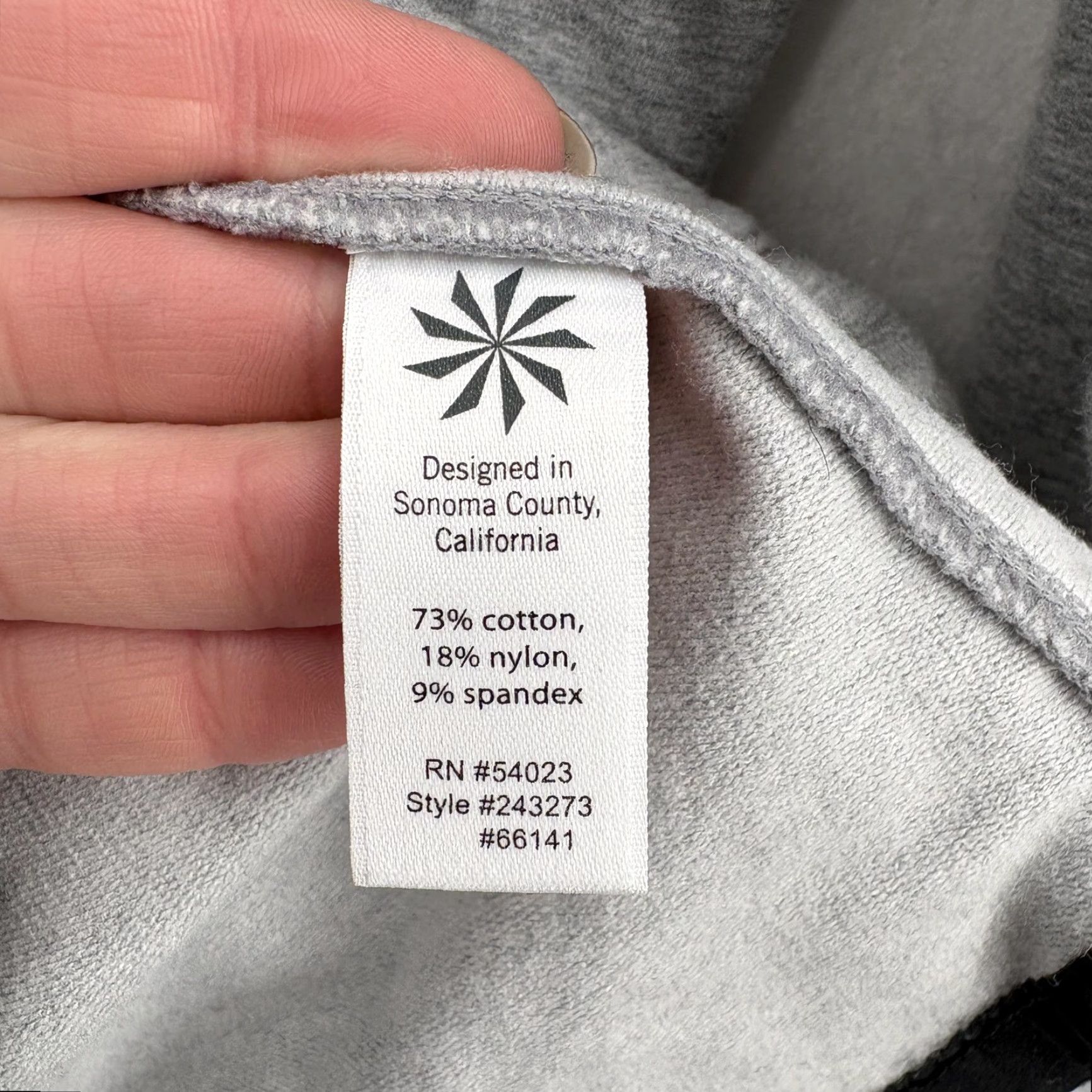 Athleta Athleta Sentry Hoodie Womens Large Gray Cowl Neck Thumbholes Stretch Size L / US 10 / IT 46 - 5 Thumbnail