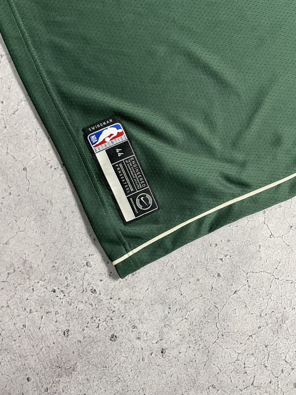 Nike Vintage Jersey Nike Milwaukee NBA Size US M / EU 48-50 / 2 - 3 Thumbnail