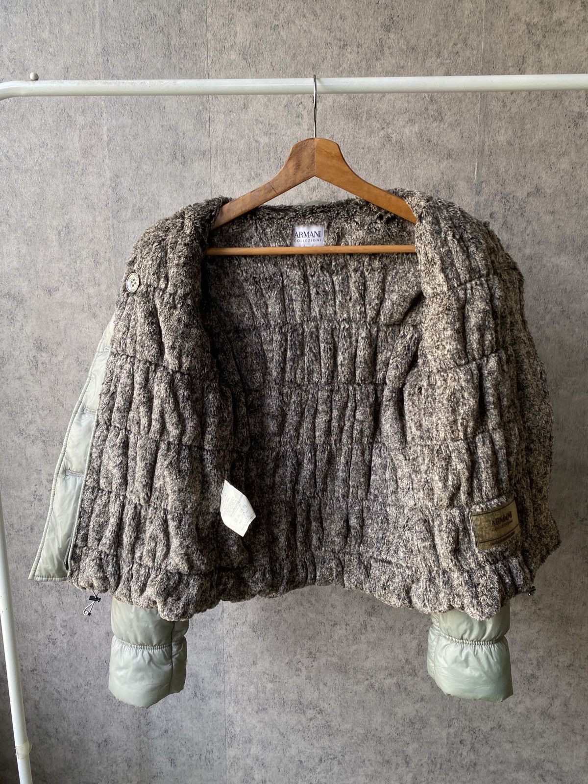 Armani Collezioni Armani Collezioni Puffer Lining Fur Jacket Size S / US 4 / IT 40 - 14 Thumbnail